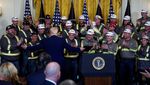 Trump Teken Aturan Genjot Produksi Batu Bara