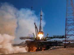 Wahana Antariksa Soyuz MS-27 Sukses Meluncur ke ISS