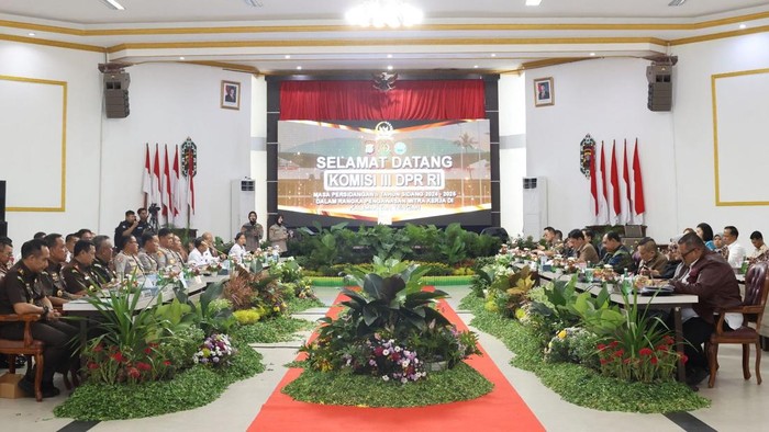 Acara Rapat Dengar Pendapat (RDP) Komisi III DPR-RI di Kalimantan Tengah