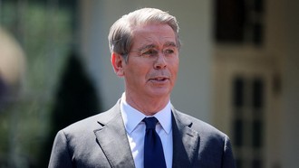 Anak Buah Donald Trump Minta Bank Kumpulkan Data Nasabah