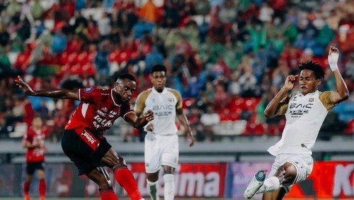 Laga Bali United melawan Dewa United di Stadion Kapten I Wayan Dipta, Gianyar, Kamis (10/4/2025) malam.