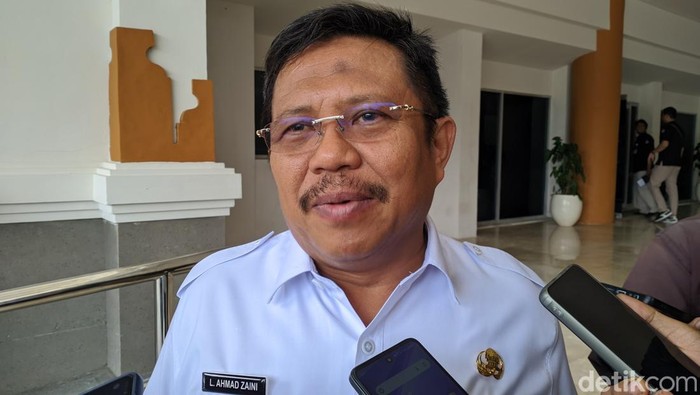 Bupati Lombok Barat Lalu Ahmad Zaini saat dijumpai di kantor Gubernur NTB, Rabu (9/4/2025). (Foto: Ahmad Viqi/detikBali)
