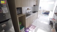 Selain itu, ia juga memiliki area dapur kotor. Area dapur ini yang lebih sering dipakai untuk memasak sehari-hari. Foto: YouTube MAIA ALELDUL TV