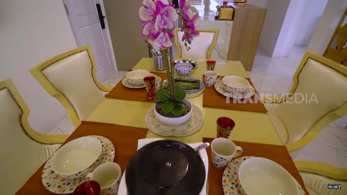 Dapur rumah Venna Melinda Dapur rumah Venna Melinda