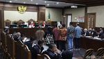 Panitera Pengganti-Satpam PN Surabaya Jadi Saksi Kasus Zarof Ricar