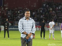 Alasan PSBS Biak Pecat Divaldo Alves