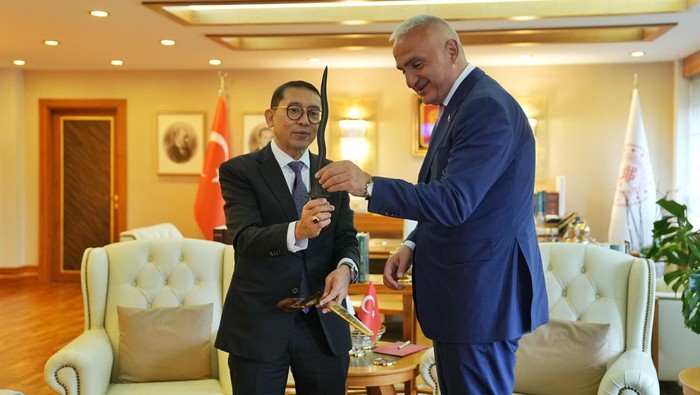 Fadli Zon dan Menteri Kebudayaan Turki