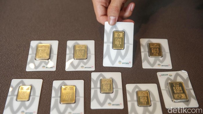 Harga Emas Antam Hari Ini Tertinggi Sepanjang Masa Harga emas keluaran Logam Mulia Antam 24 Karat hari ini, Kamis (10/4/2025) berada di level Rp 1.846.000 per gram. Ini menjadi harga emas termahal sepanjang sejarah.