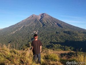 Jalur ke Puncak Rinjani Ditutup, Pengunjung Bisa Atur Ulang Jadwal Pendakian