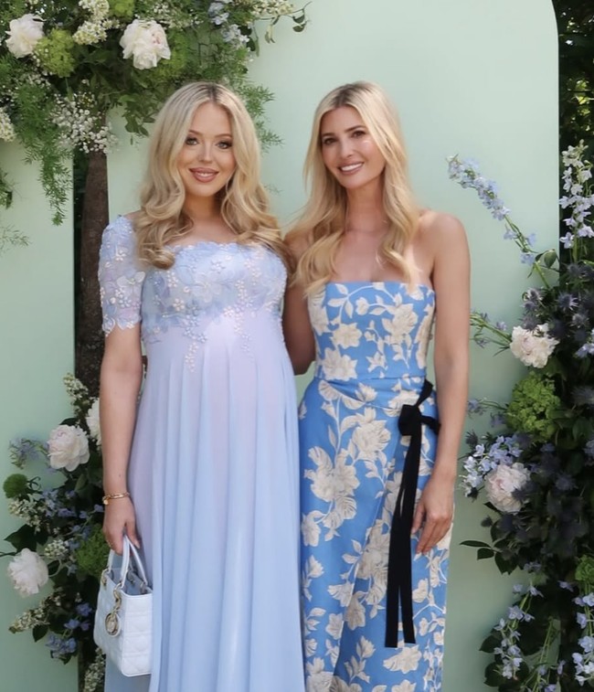 “Ini hari yang manis — penuh dengan cinta, tawa, dan semangat menyambut masa depan. Tiff, kamu akan jadi mama yang luar biasa. Bayi laki-lakimu sudah sangat dicintai — dan sangat beruntung memiliki kamu!” tulis Ivanka. Foto: dok. Instagram @ivankatrump