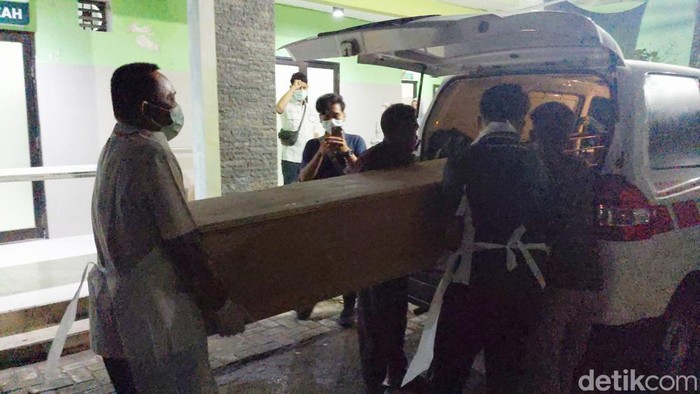 Jasad ibu yang dibunuh kekasih depan anaknya di Hotel Trenggalek