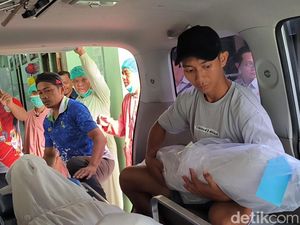 Momen Jenazah Al Fatih Balita Korban Laka Panther Vs Bus Dibopong Paman
