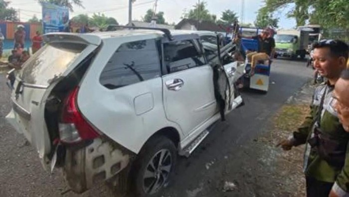 Kendaraan yang terlibat kecelakaan lalu lintas di Jalan Samas, Kanutan, Sumbermulyo, Bambanglipuro, Bantul, Rabu (8/4/2025).