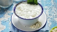 Kuliner asal Makassar bernama Bubur Bassang berbeda dengan bubur yang terbuat dari nasi. Bubur ini berbahan jagung ketan atau jagung pulut yang dicampur air, gula, tepung terigu, dan garam. Foto: Istimewa