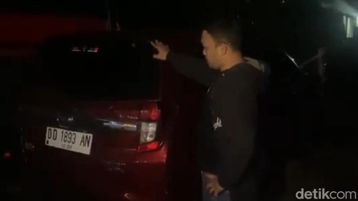 Tim Resmob Polda Sulawesi Selatan (Sulsel), menangkap tiga pria yang merampok dan menyekap driver taksi online di Kota Kendari, Sulawesi Tenggara (Sultra).