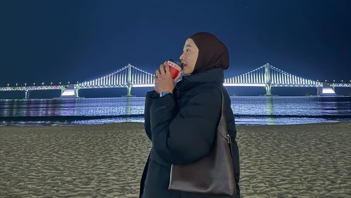 Megawati Hangestri Pertiwi liburan di Busan