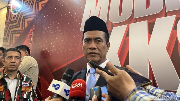 Menteri Pertanian (Mentan) Andi Amran Sulaiman saat menghadiri PSBM 2025 di Makassar.