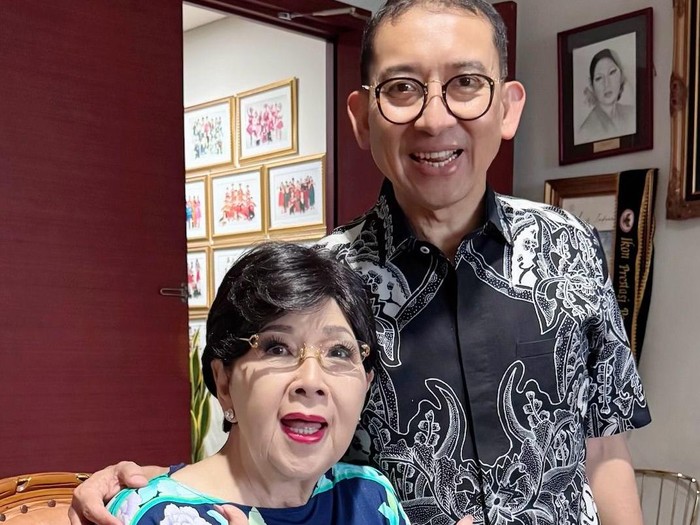 Momen pertemuan terakhir Menbud Fadli Zon bersama Titiek Puspa. Foto: Dok. Istimewa.