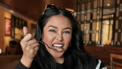 Mutia Ayu Saat Menikmati Pasta hingga Sarapan di Bali