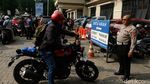 Pemutihan Pajak Kendaraan se-Banten, Warga Serbu Samsat Ciputat