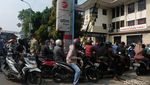 Pemutihan Pajak Kendaraan se-Banten, Warga Serbu Samsat Ciputat