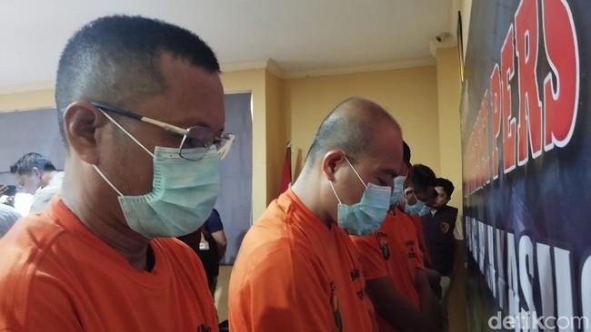 Terbongkar Pabrik Duit Palsu di Bogor: Rp 2,3 M Siap Edar Termasuk Dolar