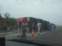 Polisi Ungkap Kernet Tewas karena Terjepit Saat Bus Miyor Terguling