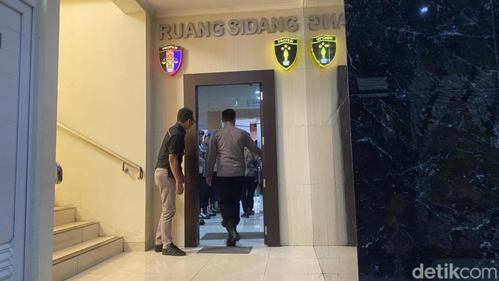 Ruang sidang etik Brigadir Ade Kurniawan di Polda Jateng, Kecamatan Semarang Selatan, Kota Selatan, Kamis (10/4/2025).