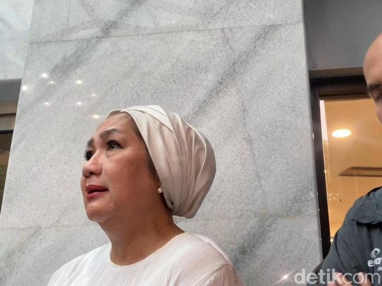 Momen Anak Sampaikan Kabar Duka Titiek Puspa Meninggal Dunia