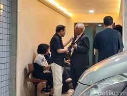 Titiek Puspa Meninggal, Inul Daratista hingga Kak Seto Datangi RS Medistra
