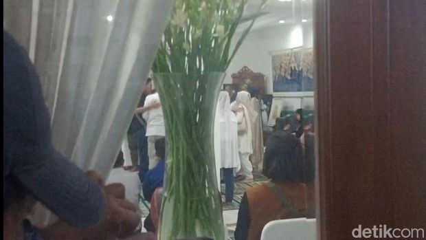 Titiek Puspa meninggal dunia.