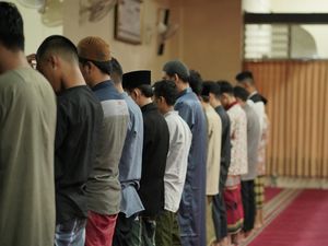 Doa Iftitah Muhammadiyah Lengkap: Bacaan Arab, Latin, dan Terjemahannya