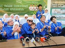 Wali Band Boyong Keluarga Besar Umrah