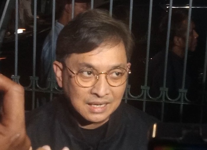 Yovie Widianto Yovie Widianto di rumah duka Titiek Puspa.