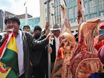 Aksi Protes Tukang Daging di Bolivia, Polisi Dilempar Tanduk Sapi