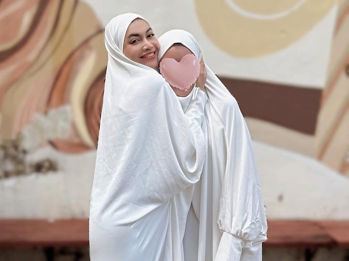 Denada dan Putrinya