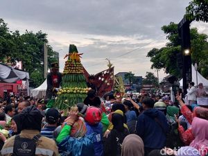 Kemeriahan Festival Grebeg Ketupat di Kota Batu