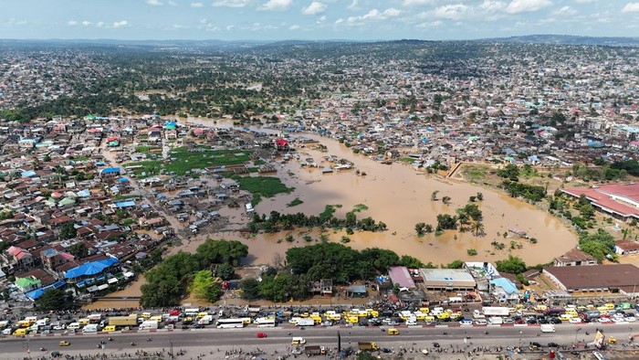 Foto Udara Banjir Parah Rendam Ibu Kota Kongo Kinshasa A drone view shows a flooded area after torrential rains, on the outskirts of Kinshasa, Democratic Republic of Congo,the Democratic Republic of Congo, April 7, 2025. REUTERS/ Stringer