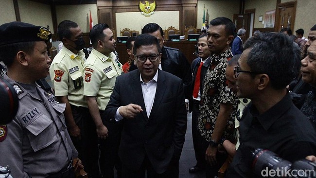 Babak Baru Perkara Hasto Kristiyanto Lanjut ke Pembuktian