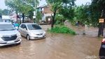 Sungai di Pasuruan Meluap, Jalan Malang-Surabaya Tergenang