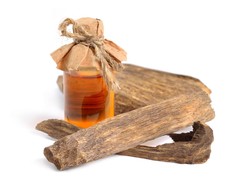 Kayu dari Malaysia Ini Jadi Bahan Parfum Termahal, Seharga Mobil Mewah