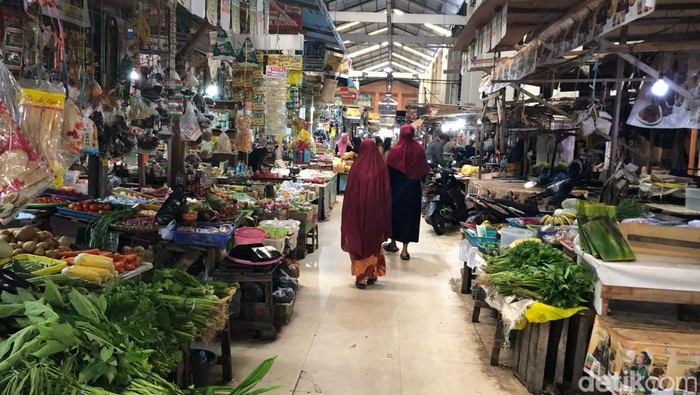 Kondisi sepi Pasar Kahayan Palangkaraya.