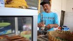 8 Potret Penjual Makanan Legendaris Indonesia yang Tinggal Kenangan