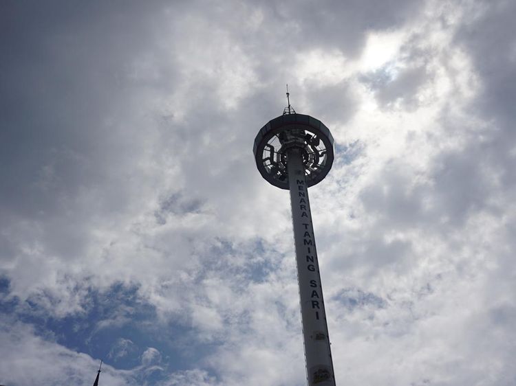 Foto Menara Taming Sari: Ikonnya Melaka, Bisa Berputar 360 Derajat