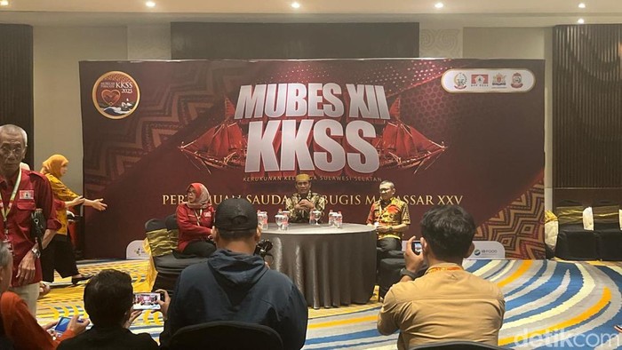 Mentan Andi Amran Sulaiman (tengah) terpilih menjadi Ketua KKSS Periode 2025-2030.