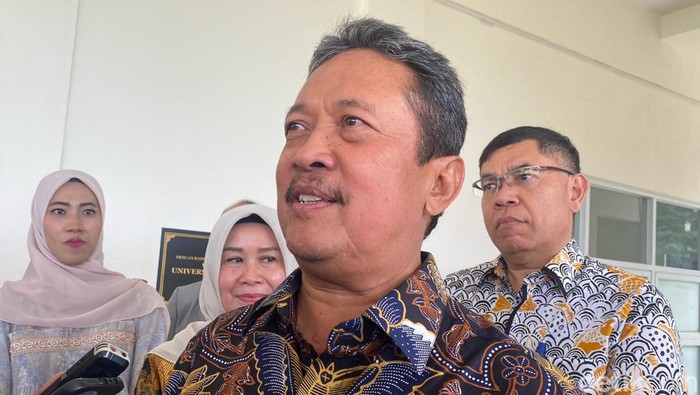 Menteri Kelautan dan Perikanan (KKP), Sakti Wahyu Trenggono, di Universitas Boyolali, Jumat (11/4/2025).