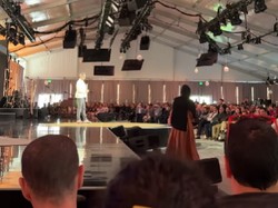 Viral Hijabers Ini Protes Genosida di Gaza Saat Perayaan 50 Tahun Microsoft