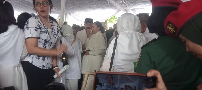 Pemakaman Titiek Puspa
