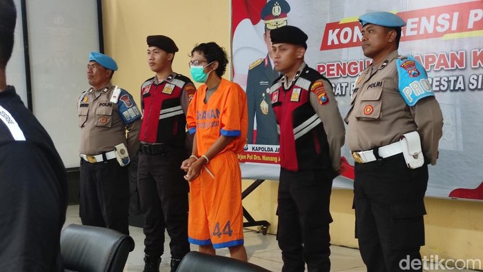 Pengamen yang bacok temannya di Sidoarjo