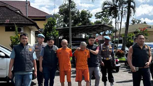 Polisi menangkap dan menetapkan dua tersangka kasus pencabulan terhadap anak berumur lima tahun. Tersangka dalam kasus ini yakni ayah dan paman korban itu langsung ditahan. (Dok istimewa).